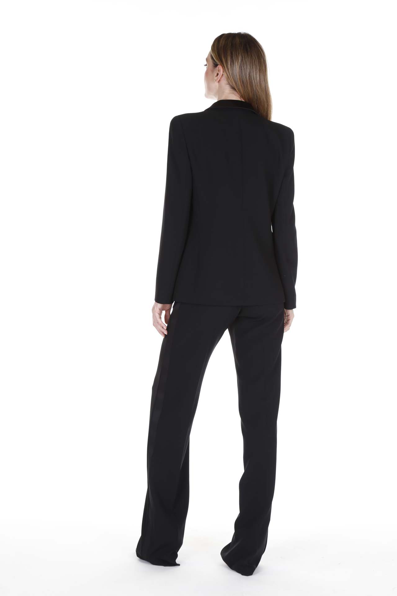 Giorgio Armani, Completo